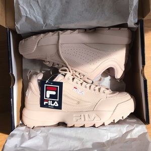 NWT FILA Pink Blush Disruptor II 2 Sneakers 8.5